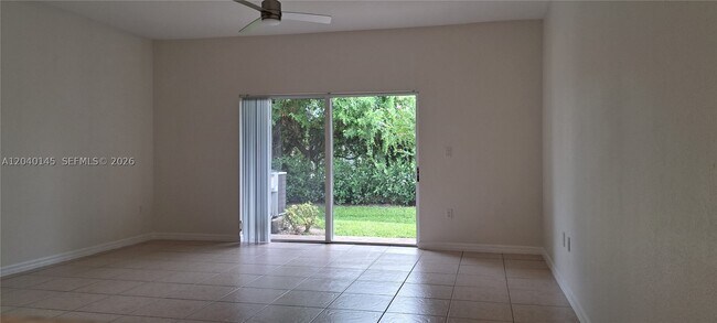 Building Photo - 3526 NW 29th Ct
