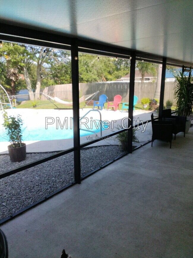 Building Photo - 2320 Locustwood Ct