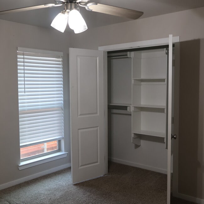 Building Photo - 6817 Rio Pl