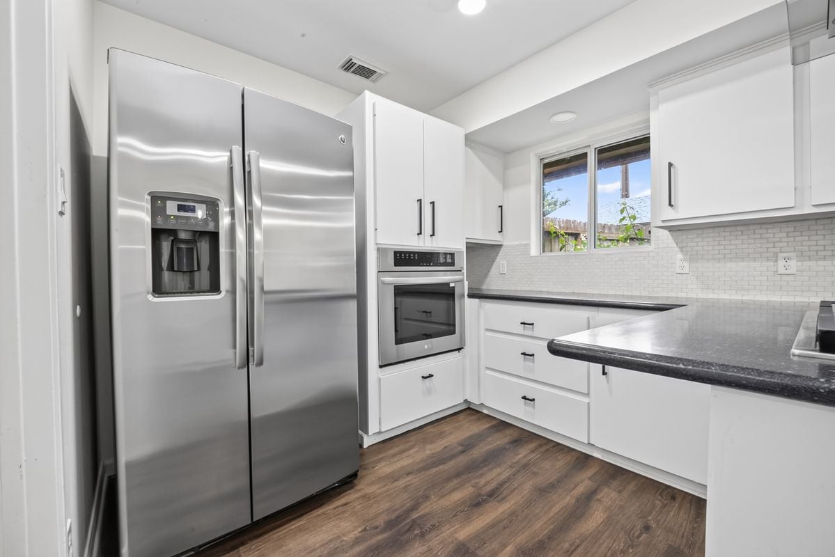 Building Photo - 5830 Yarwell Dr