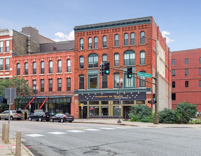 Building Photo - Bonnie Jean Flats