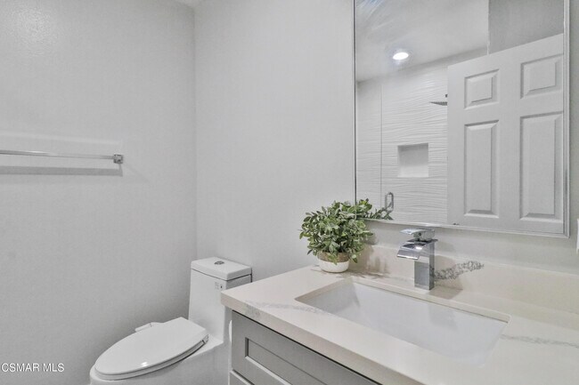 Building Photo - 2598 Winthrop Ct