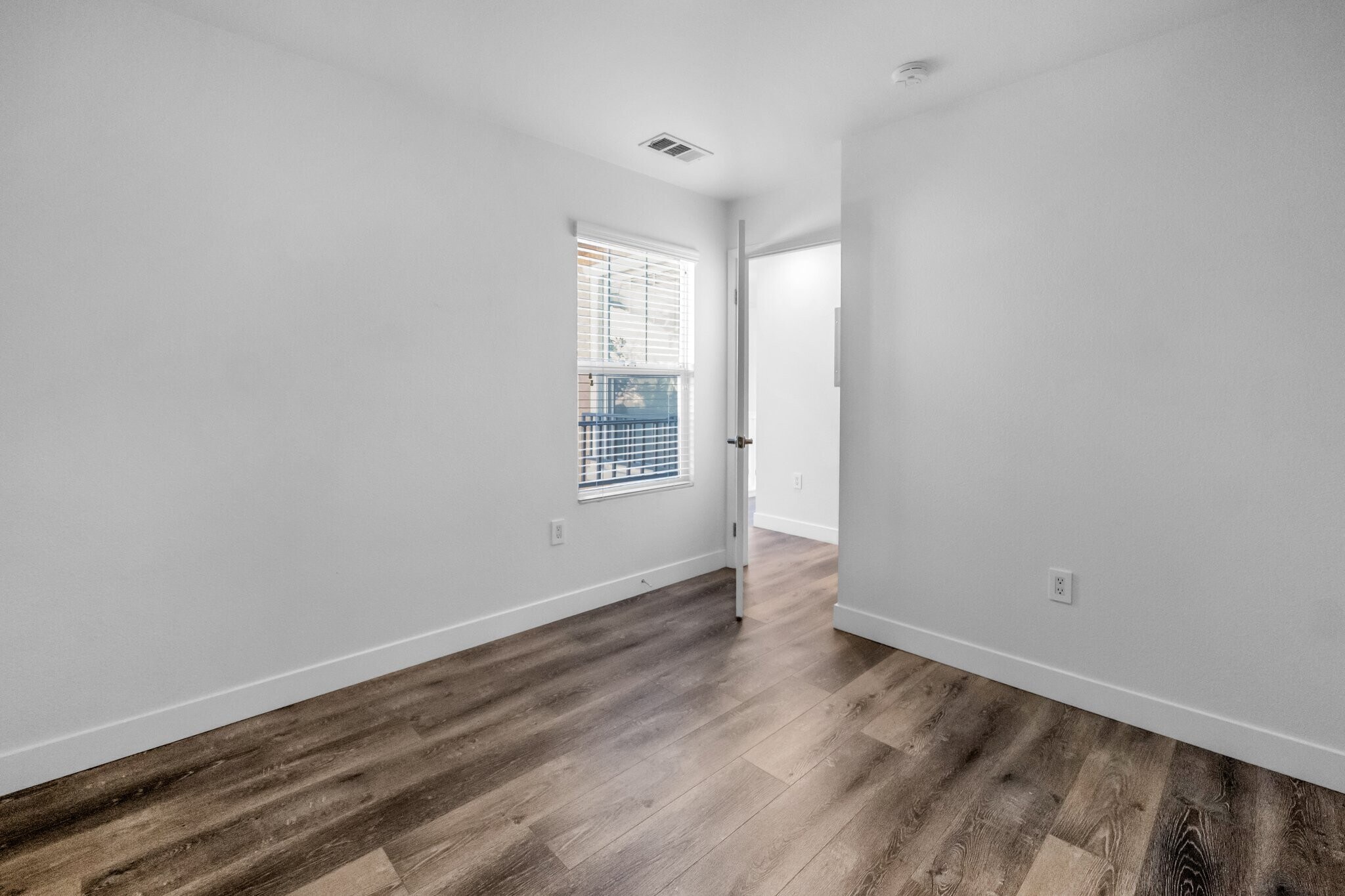 Building Photo - 16710 Nicklaus Dr