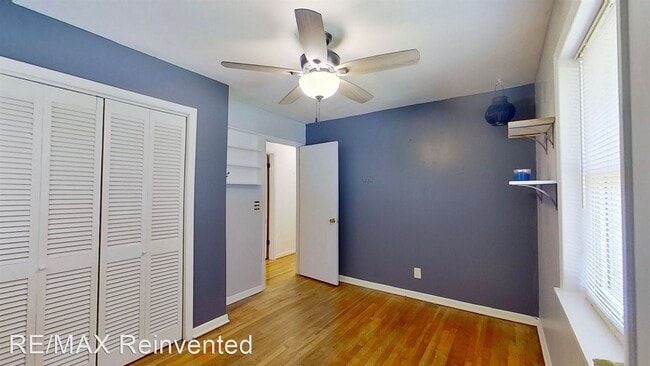Building Photo - 3 br, 1.5 bath House - 1009 Seymour Dr.