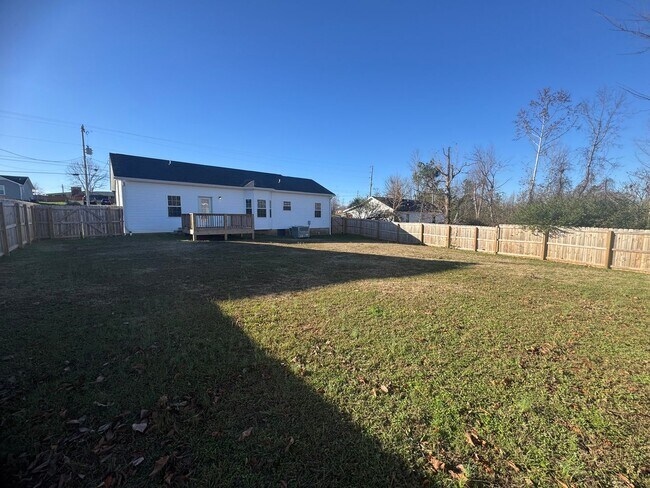 Building Photo - Welcome Home!!!