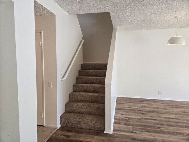 Building Photo - 91-920 Laaulu St #1F