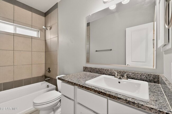 Building Photo - 13808 Garforth Ave