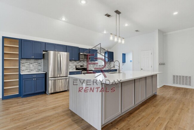Building Photo - Beautifully renovated 5 Bedroom Home in Harker Heights!