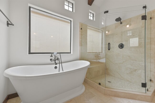 Building Photo - 2601 Bevis St