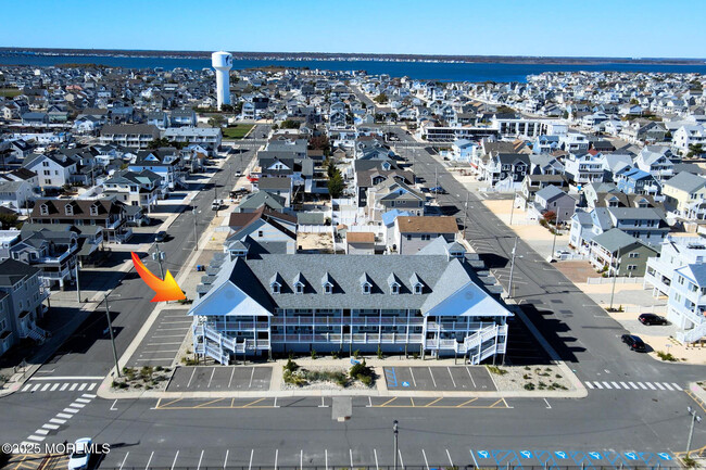 Primary Photo - 1935 Oceanfront