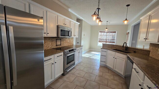 Building Photo - 104 Wetherby Ct