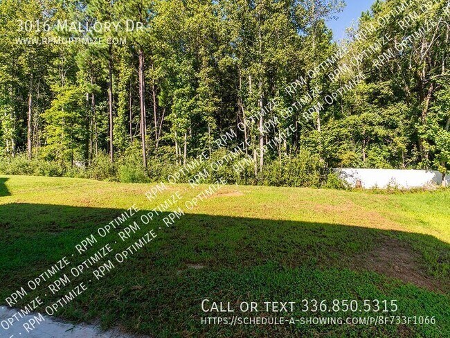 Building Photo - 3016 Mallory Dr