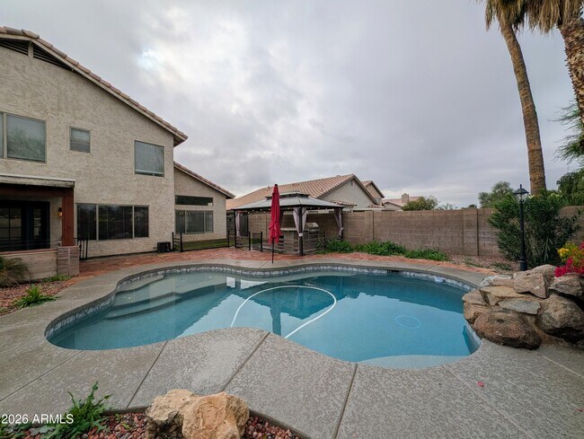 Building Photo - 1836 E Aspen Way