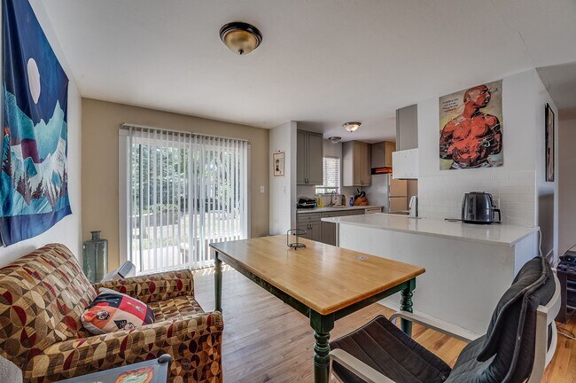 Building Photo - Lovely 4 Bed 2 Bath Ranch-Style House in Fort Collins!
