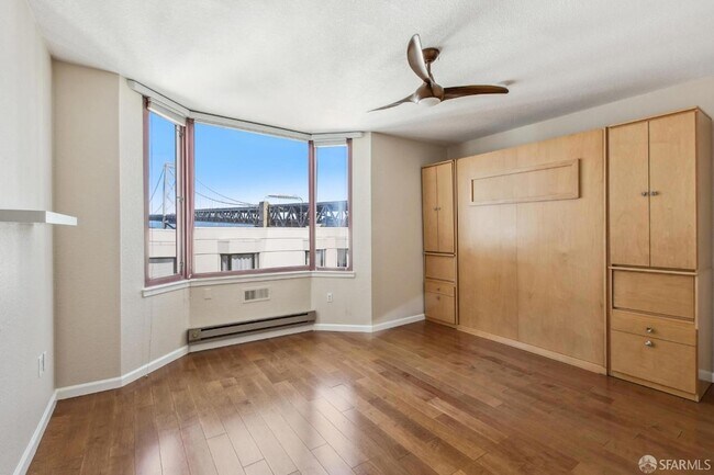 Building Photo - 201 Harrison St