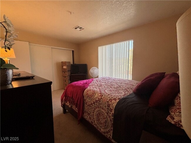 Building Photo - 2068 Mesquite Ln