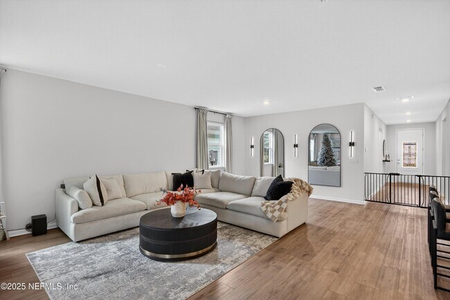 Building Photo - 7775 Dunhill Ct