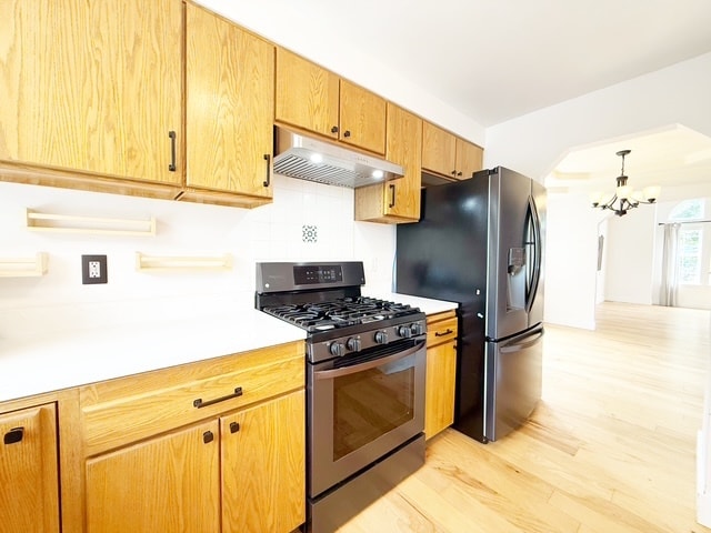 Building Photo - 1128 NW Thornwood Cir