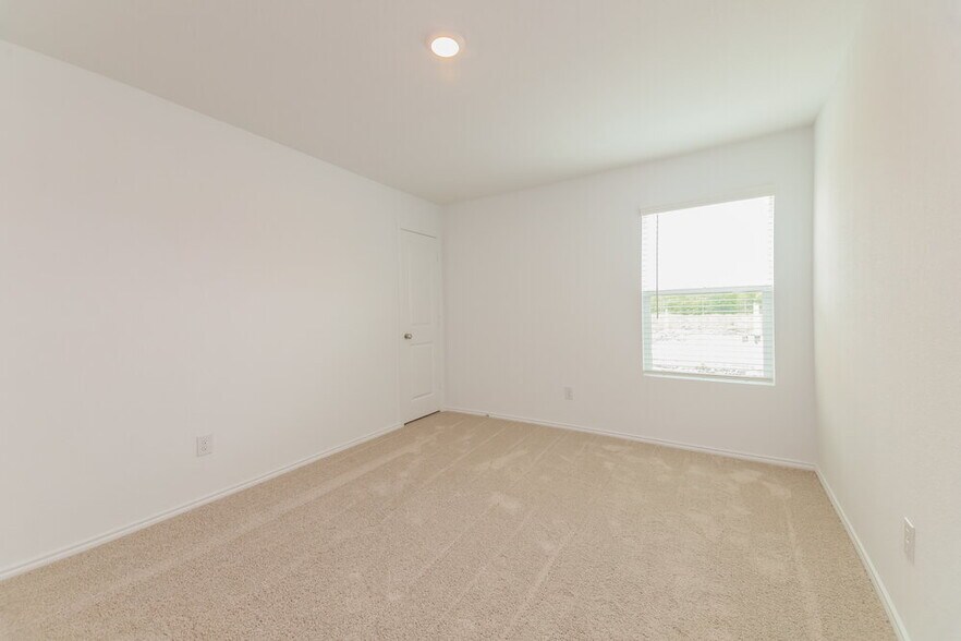 Building Photo - 1543 Highbridge Blvd