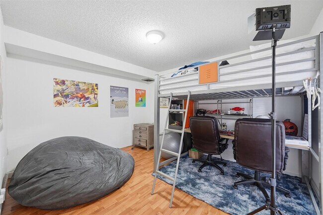 Building Photo - 9142 SW 23rd St