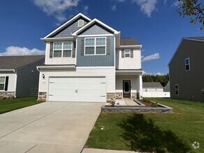 Building Photo - Newer 3 Bed House in East Charlotte