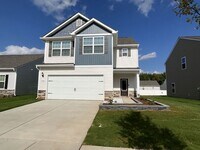Building Photo - Newer 3 Bed House in East Charlotte