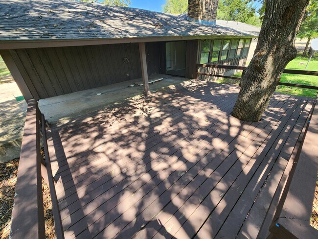 Building Photo - 8233 County Rd 1540