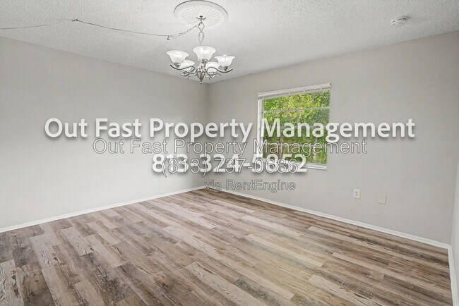 Building Photo - 1275 Sylvia Ave