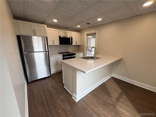 Building Photo - 2 Agassiz Cir