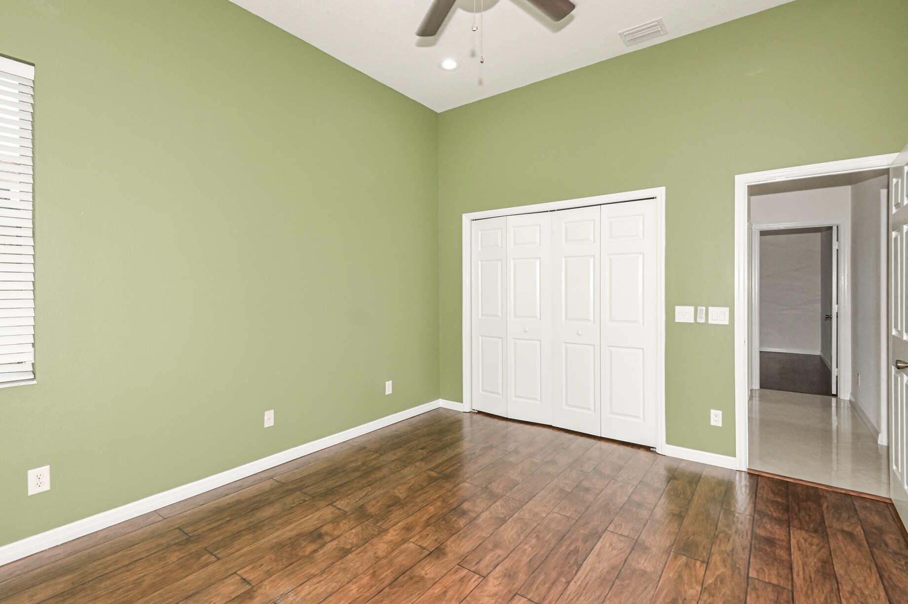 Guest Bedroom 1 - 1896 N Ravenwood Pt
