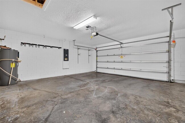 Building Photo - 1097 Augustus Dr