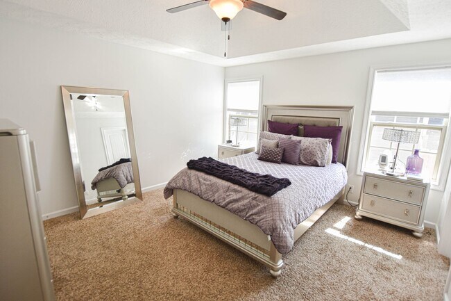 Building Photo - Pet Friendly Three Bedroom!
