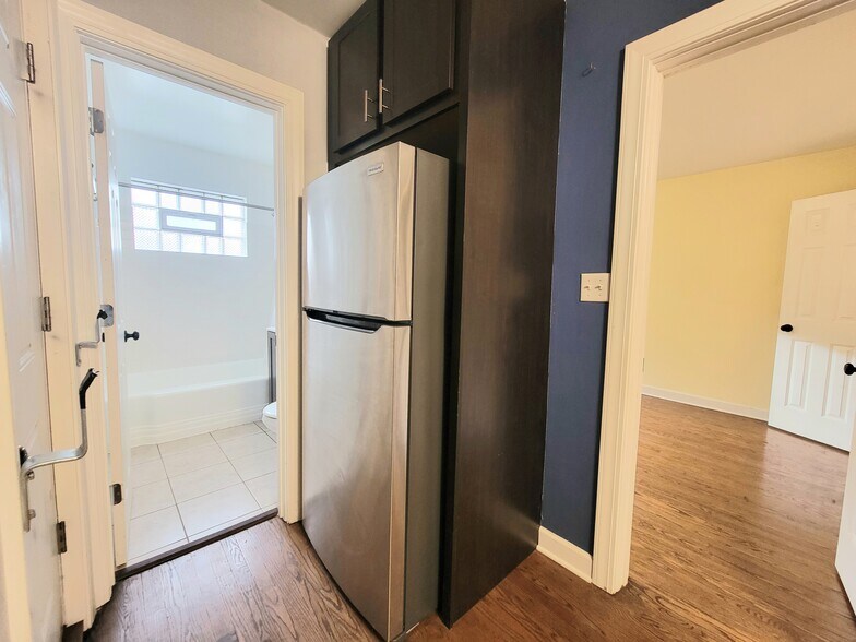 Stainless Steel Appliance - 8029 Lake St