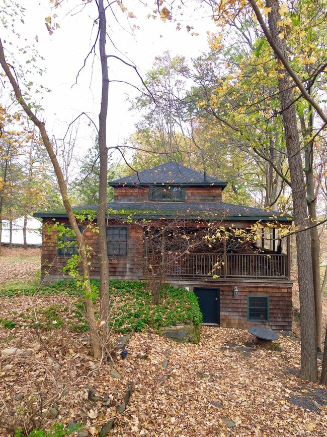 Building Photo - 186 Taylor Rd