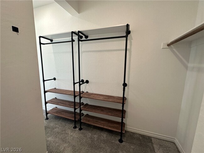 Building Photo - 25 Barbara Ln