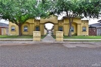 Building Photo - 1705 Douglas