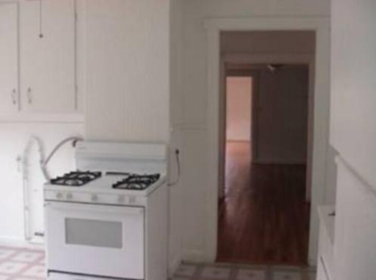 Building Photo - 13 Becket St