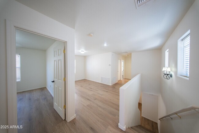 Building Photo - 21160 E Avenida Del Valle