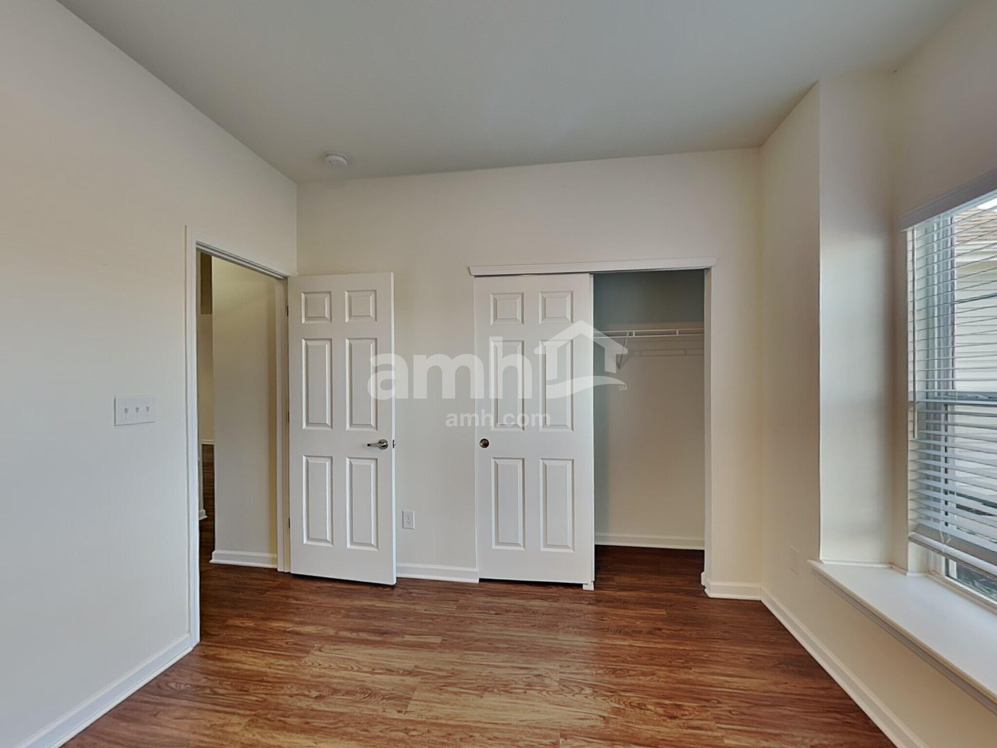 Building Photo - 635 Prospector Dr