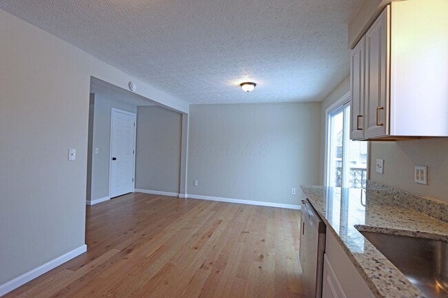 Building Photo - 5740 Vestry Ct