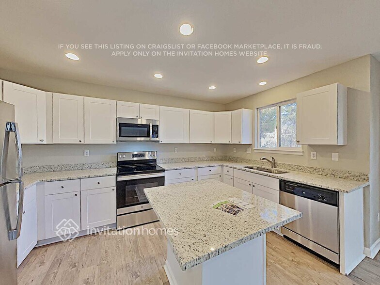 Building Photo - 13540 Garfield St