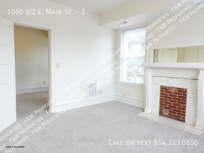 Building Photo - 1060 1/2 E. Main St.-2