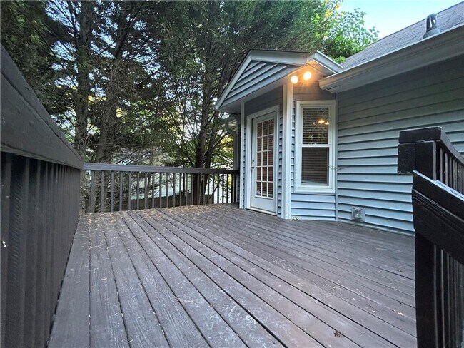 Building Photo - 5275 Maltdie Ct NE