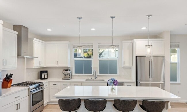 Building Photo - 1747 Linden Ln