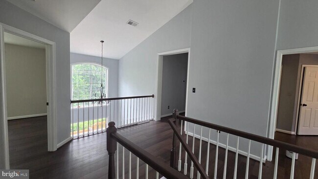 Building Photo - 7659 Shuttington Dr