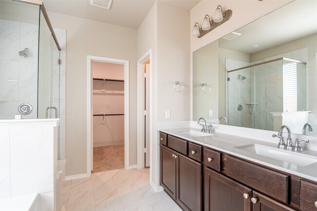 Building Photo - 12502 Llano Estacado Dr
