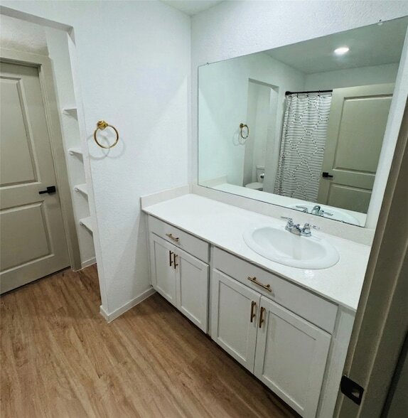 Building Photo - 17722 Grv Hl Dr