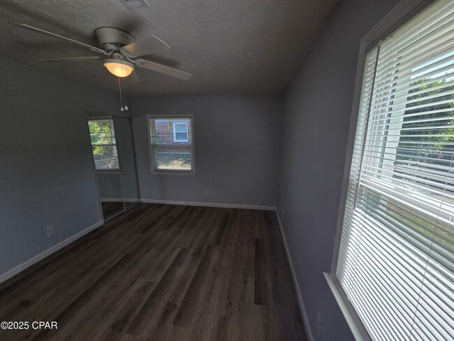 Building Photo - 303 S Gay Ave