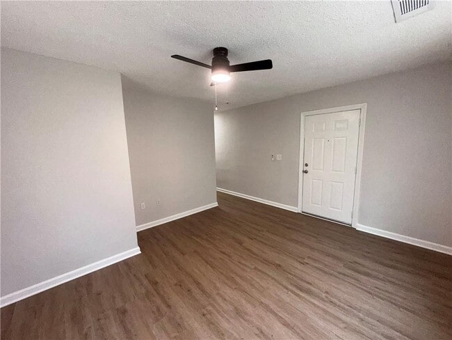 Building Photo - 197 South Ave SE