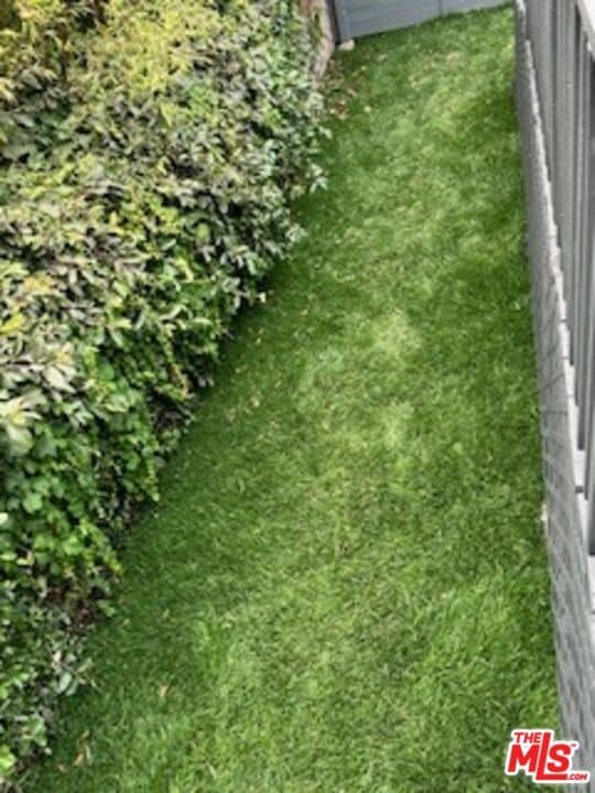 Building Photo - 620 25th St